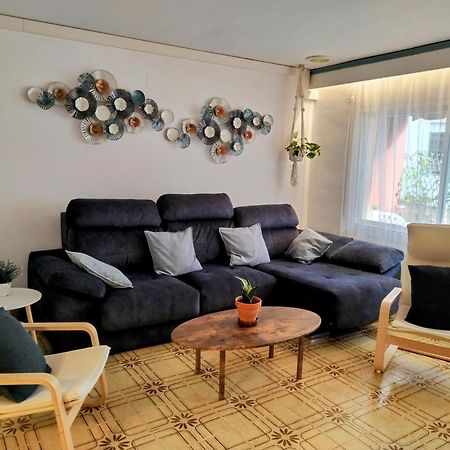 Spacious Family Flat Centrally Located. ปาลามอส ภายนอก รูปภาพ